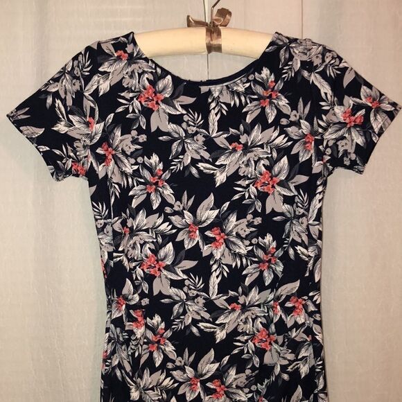 PinkBlush M Navy White Gray Coral Floral Short Sleeve Maternity Midi Dress - Picture 3 of 10